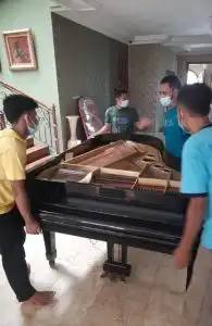 pemindahan piano